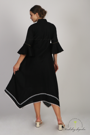 NK BLACK C-CUT DORI WORK GOWN